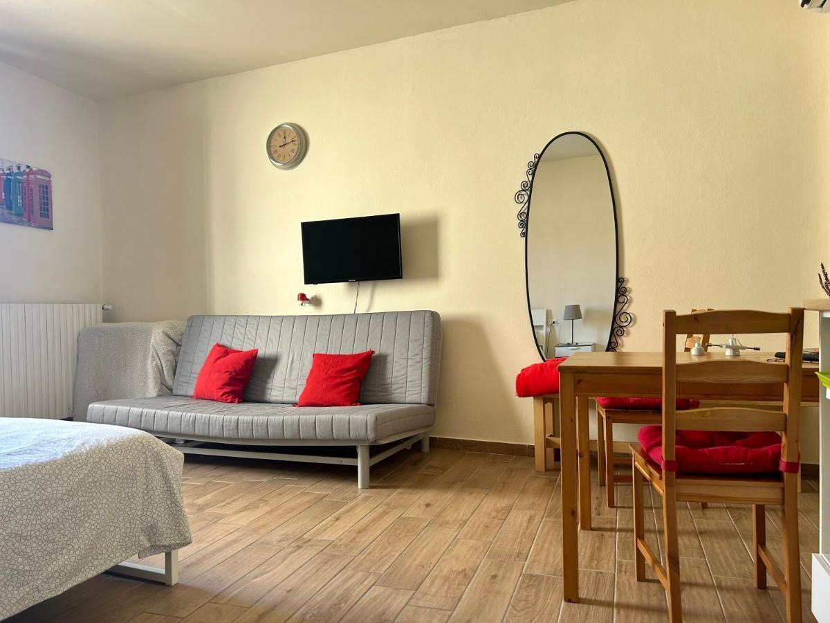 Apartment Nel Centro Della Citta ピストイア エクステリア 写真